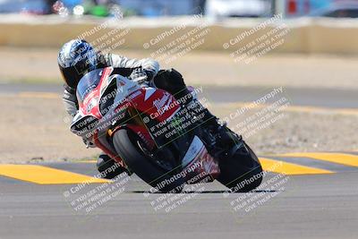 media/Oct-09-2022-SoCal Trackdays (Sun) [[95640aeeb6]]/Turn 2 (1110am)/